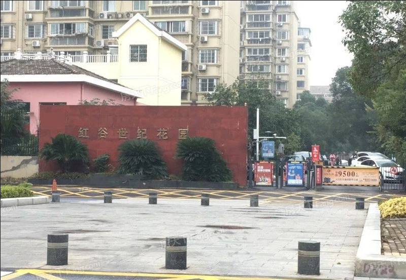 南昌市红谷滩新区绿茵路800号、599号红谷世纪花园共４套房产(第2次变更)